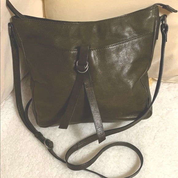 Lucky Brand Green Crossbody Bag with Textured Finish - Picture 1 of 6